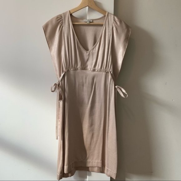 Axara Paris Champagne Dress - Picture 1 of 15